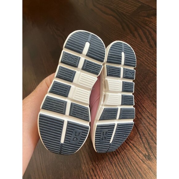 On Cloud Play Kids Running Athletic Sneakers, Pink, Kids 11.5, As New - Picture 4 of 6